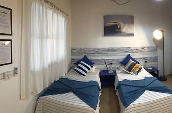 Готель Cokes Surf Camp Тулусдгу Екстер'єр фото